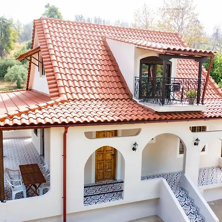 Cheerful Artist In The Genuine Part Of Evia Greece Villa