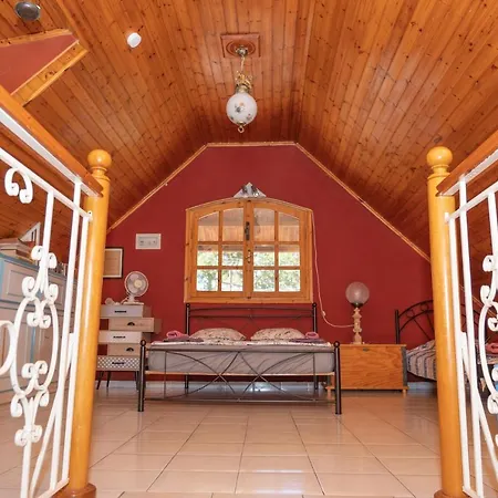 Cheerful Artist In The Genuine Part Of Evia Greece Villa Kastri (Euboea)